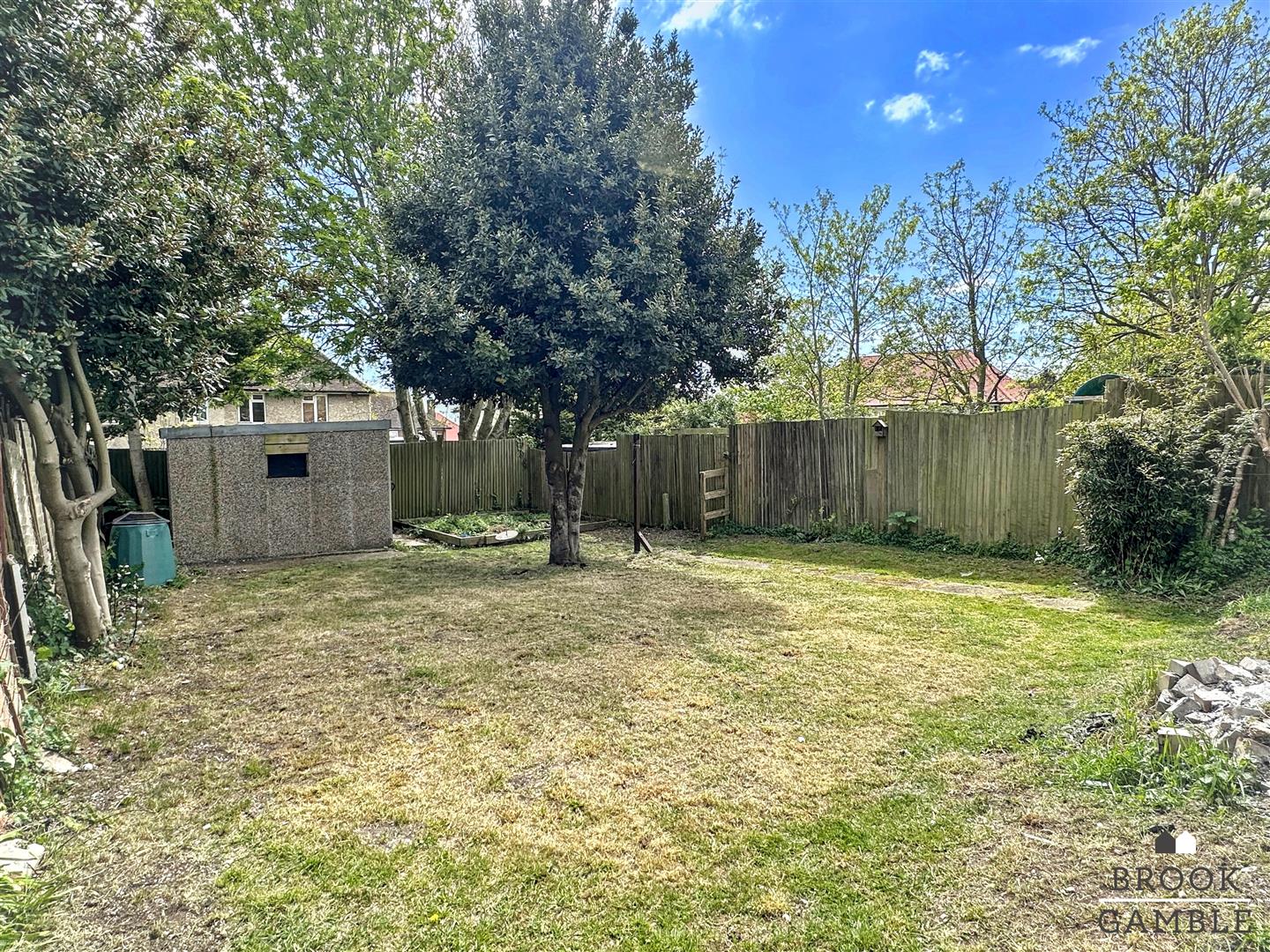 2 Bedroom House. Cavalry Crescent in Eastbourne,  15